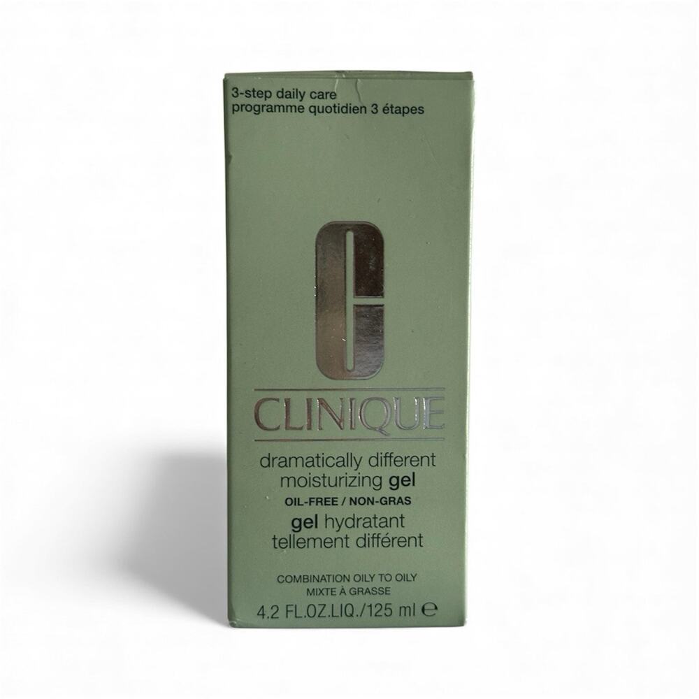 Clinique Dramatically Different Moisturizing Gel/Combination Oily - Oily/ 4.2 oz